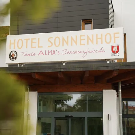 מלון Sonnenhof - Tante Alma's Sommerfrische 3*