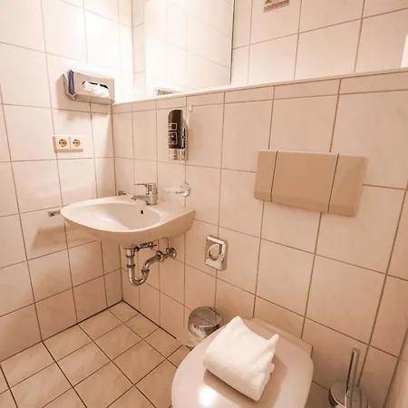 Sonnenhof - Tante Alma's Sommerfrische 3*