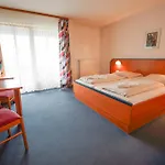 Sonnenhof - Tante Alma's Sommerfrische 3*