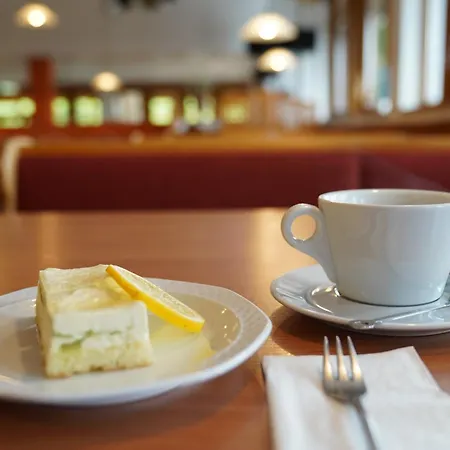 Sonnenhof - Tante Alma's Sommerfrische Hotel