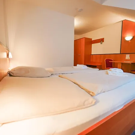 Sonnenhof - Tante Alma's Sommerfrische Hotel Sonnen